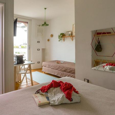 Duomo Views, Light, Jungle-Inspired Studio With Terrace Milan Extérieur photo