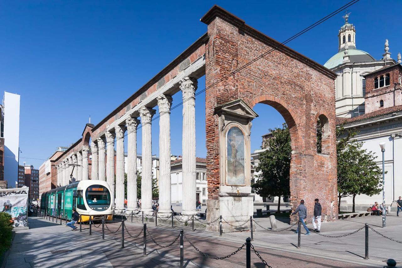 Duomo Views, Light, Jungle-Inspired Studio With Terrace Milan Extérieur photo