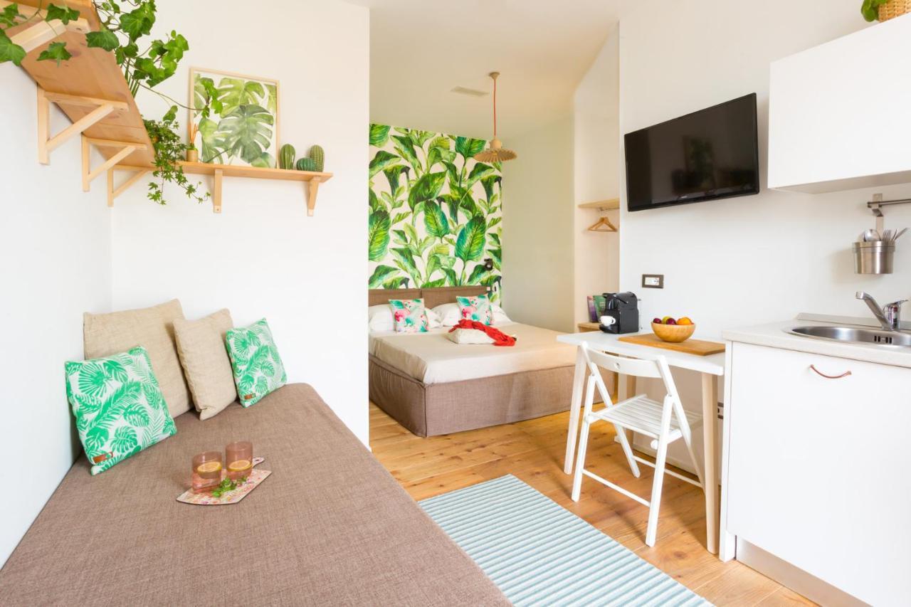 Duomo Views, Light, Jungle-Inspired Studio With Terrace Milan Extérieur photo