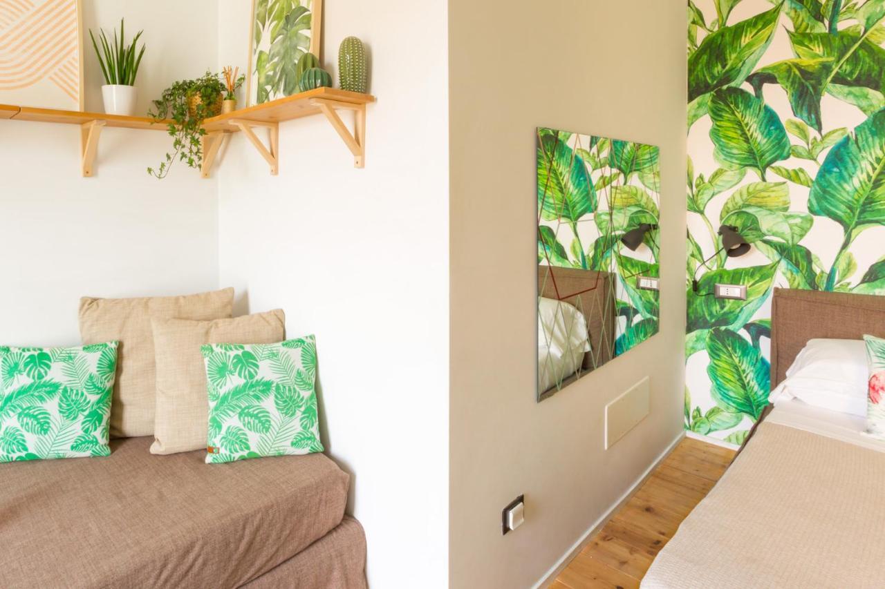 Duomo Views, Light, Jungle-Inspired Studio With Terrace Milan Extérieur photo